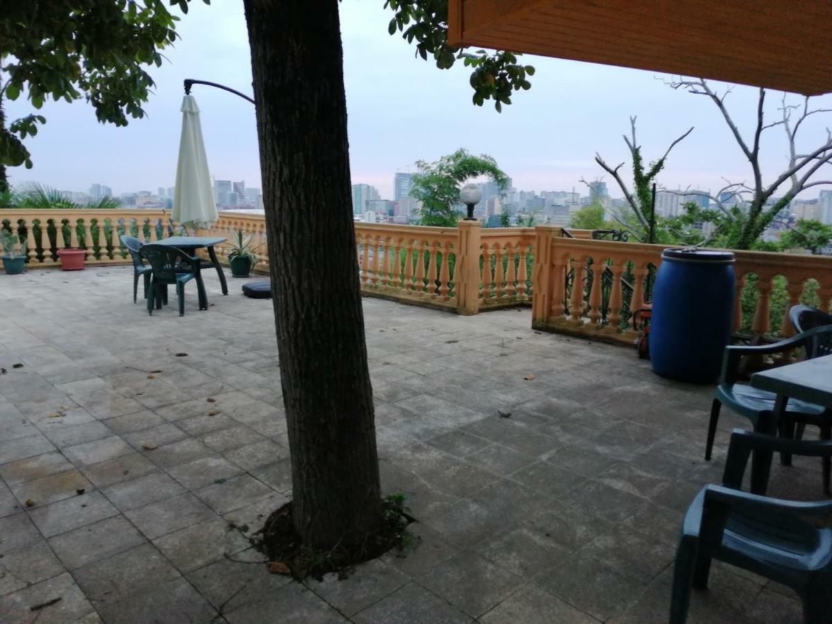 Деревянный Котеж The 1 С Выдом На Город Batumi Exterior foto